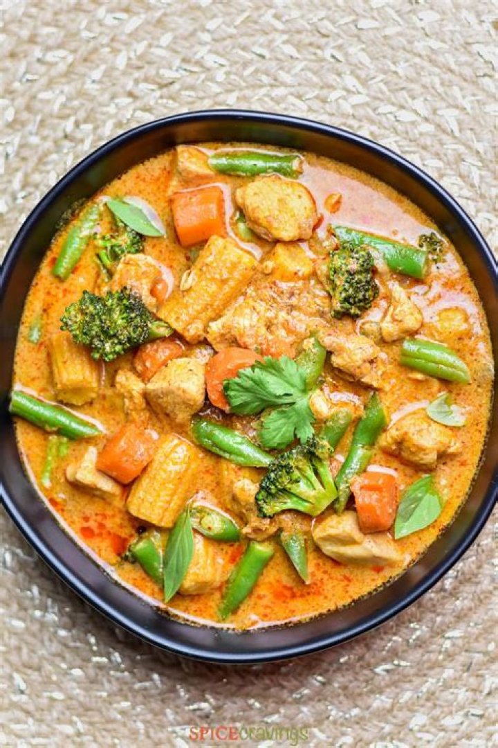 マッサ マン カレー と は？タイ南部の“濃厚×香り”を読み解く